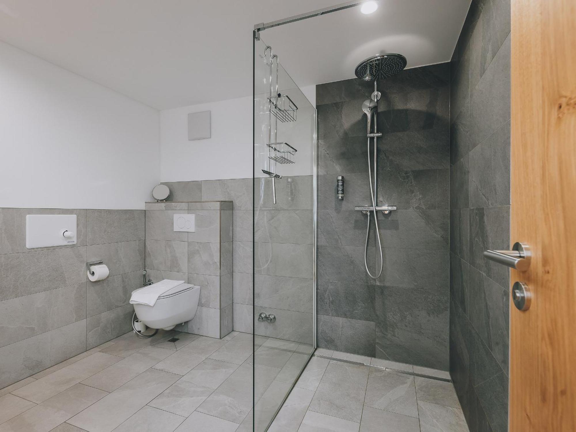 Haus Altenberger By We Rent, Summercard Included Zell am See Exterior foto